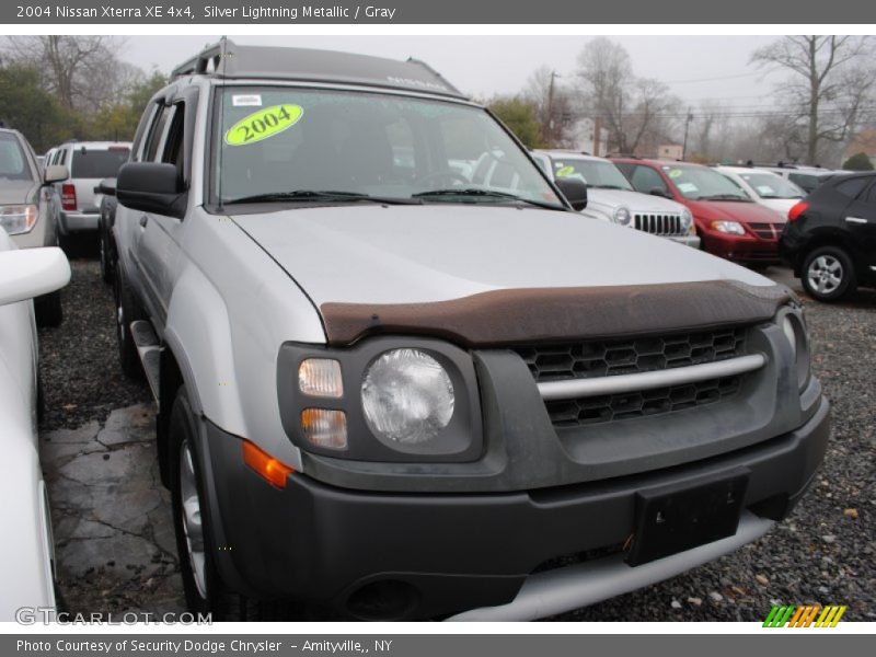 Silver Lightning Metallic / Gray 2004 Nissan Xterra XE 4x4
