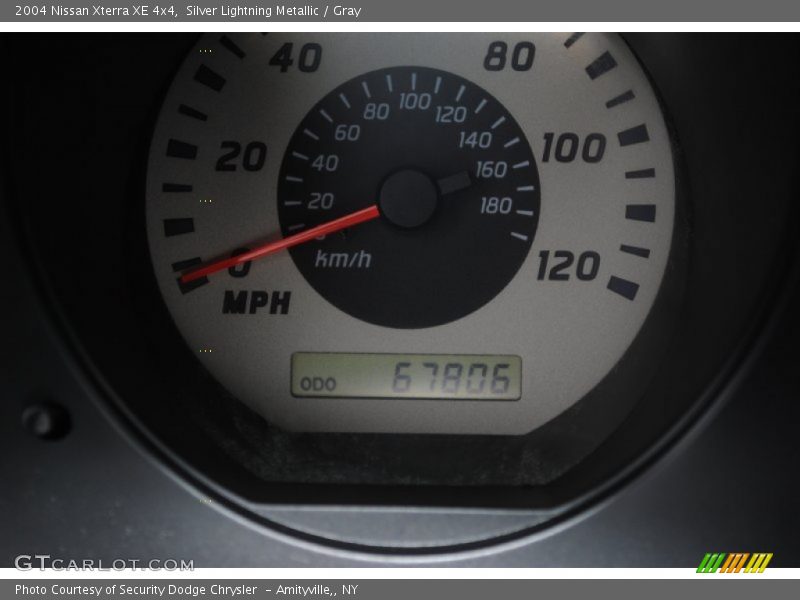 Silver Lightning Metallic / Gray 2004 Nissan Xterra XE 4x4