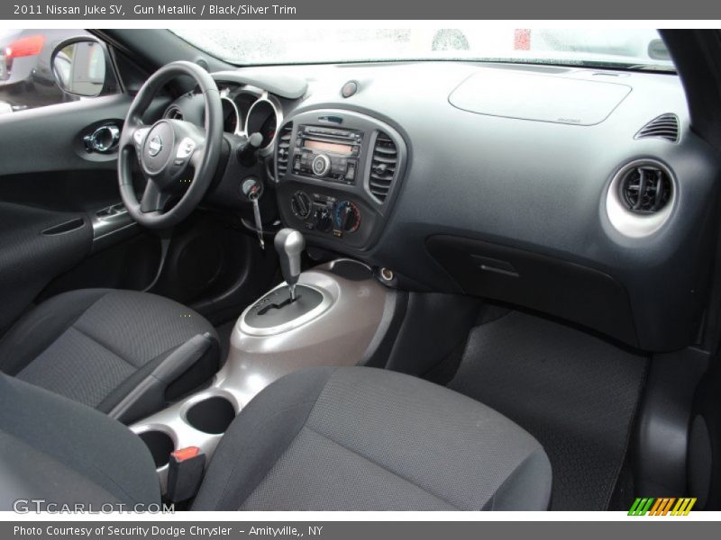 Gun Metallic / Black/Silver Trim 2011 Nissan Juke SV