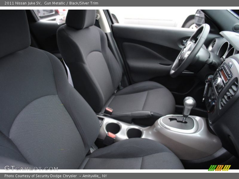 Gun Metallic / Black/Silver Trim 2011 Nissan Juke SV