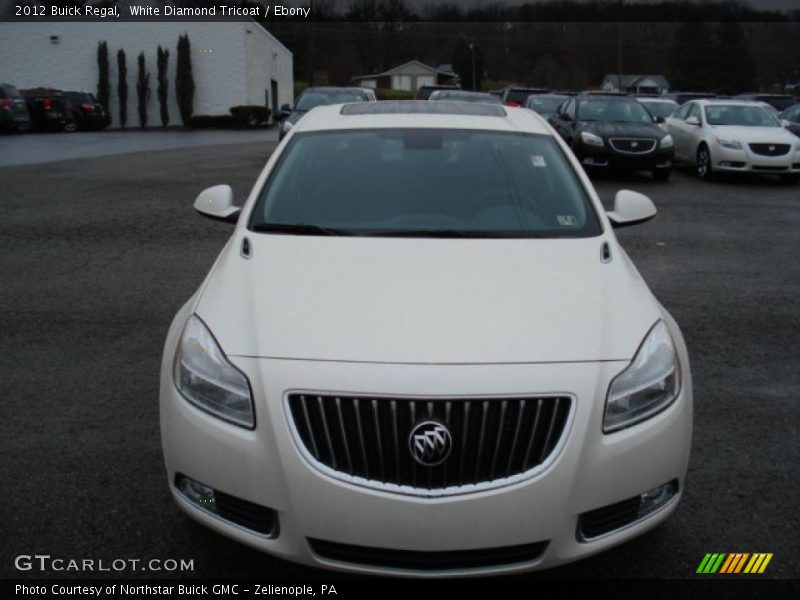 White Diamond Tricoat / Ebony 2012 Buick Regal