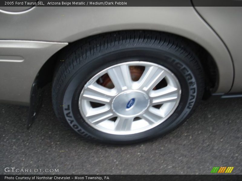  2005 Taurus SEL Wheel