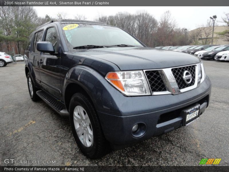 Silverton Blue Pearl / Graphite 2006 Nissan Pathfinder LE 4x4