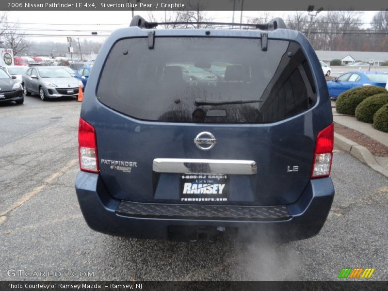 Silverton Blue Pearl / Graphite 2006 Nissan Pathfinder LE 4x4