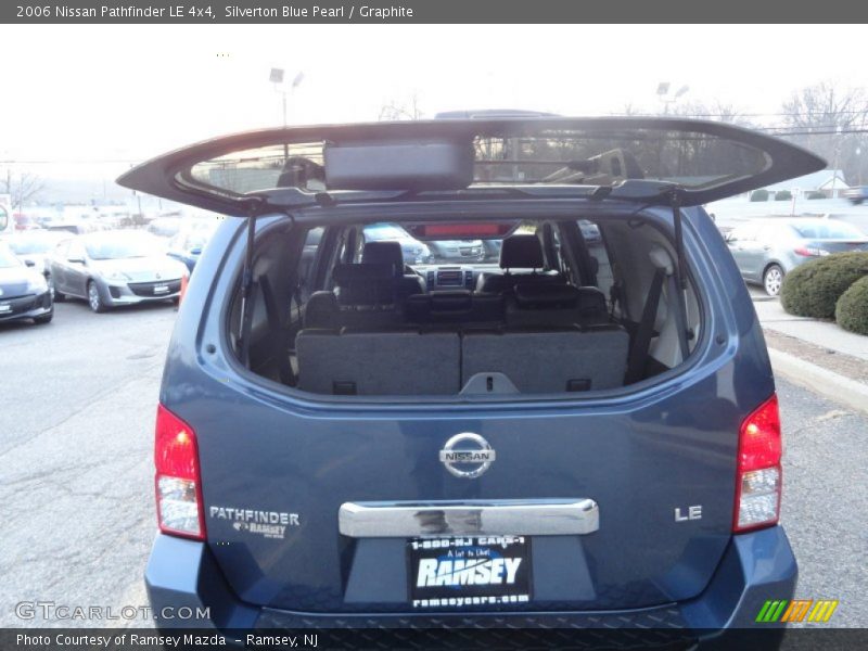 Silverton Blue Pearl / Graphite 2006 Nissan Pathfinder LE 4x4