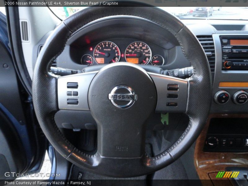 Silverton Blue Pearl / Graphite 2006 Nissan Pathfinder LE 4x4