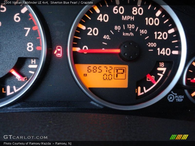 Silverton Blue Pearl / Graphite 2006 Nissan Pathfinder LE 4x4