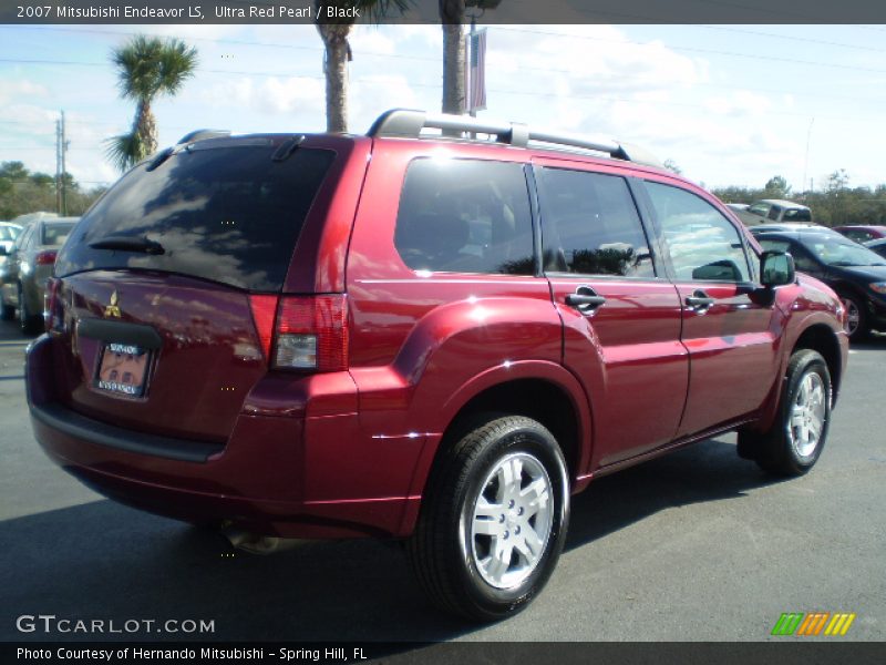 Ultra Red Pearl / Black 2007 Mitsubishi Endeavor LS