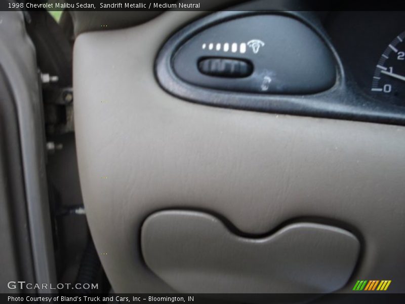 Sandrift Metallic / Medium Neutral 1998 Chevrolet Malibu Sedan