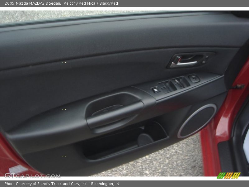 Velocity Red Mica / Black/Red 2005 Mazda MAZDA3 s Sedan