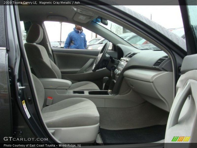 Magnetic Gray Metallic / Ash 2009 Toyota Camry LE