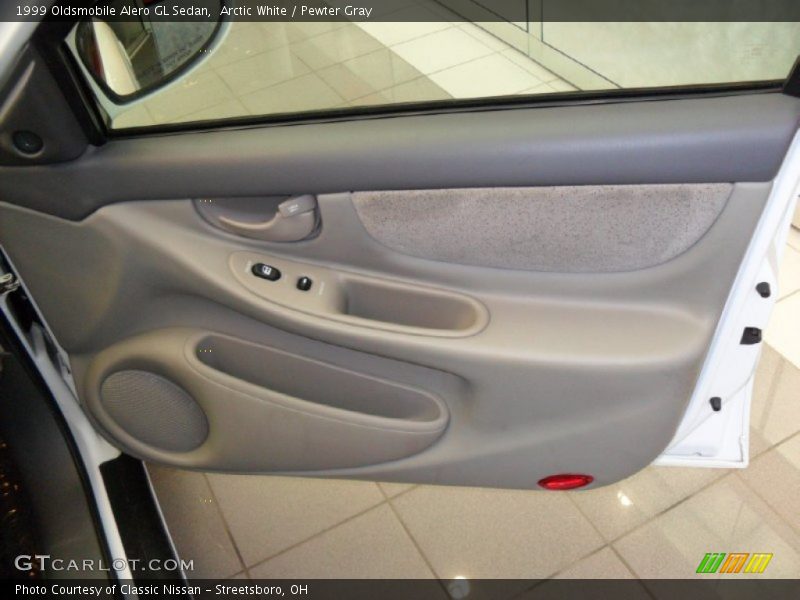 Arctic White / Pewter Gray 1999 Oldsmobile Alero GL Sedan