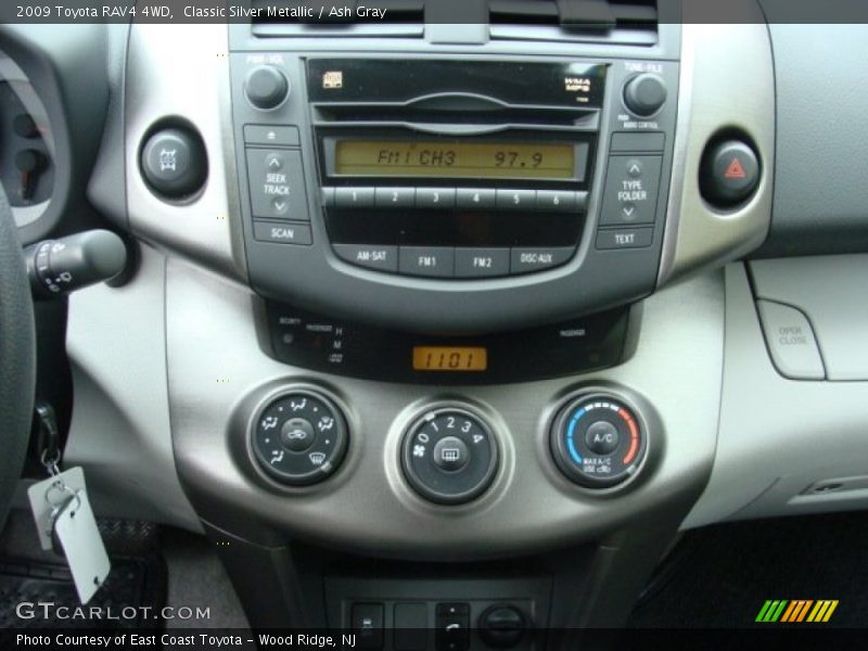 Classic Silver Metallic / Ash Gray 2009 Toyota RAV4 4WD