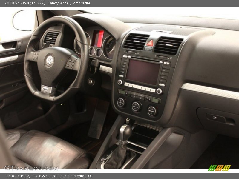 Candy White / Anthracite 2008 Volkswagen R32