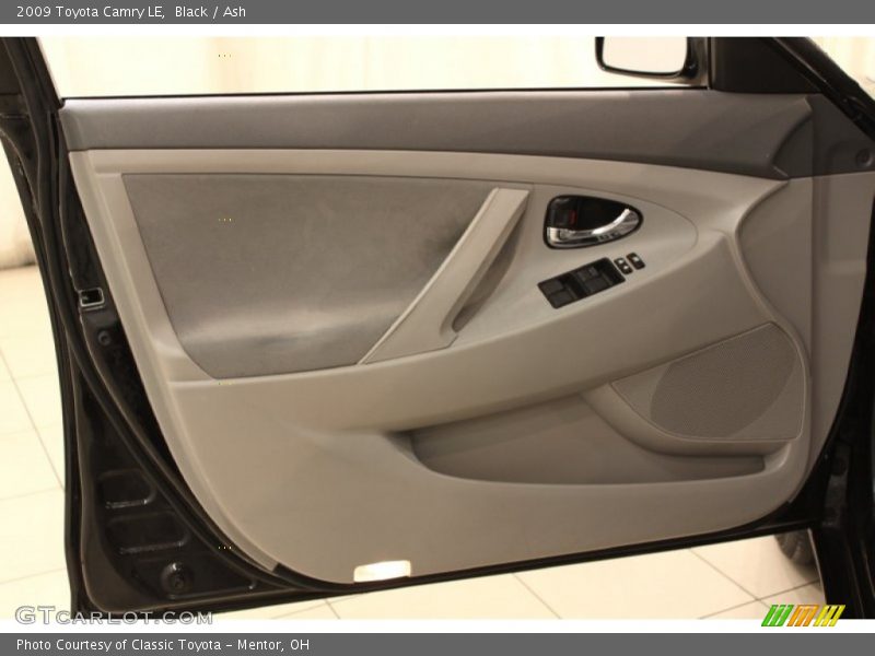 Black / Ash 2009 Toyota Camry LE