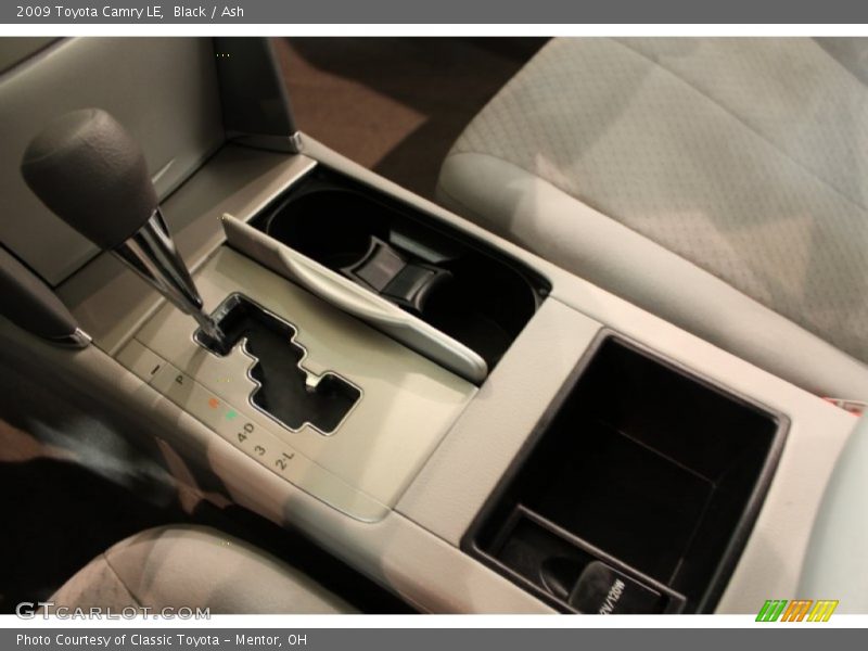 Black / Ash 2009 Toyota Camry LE