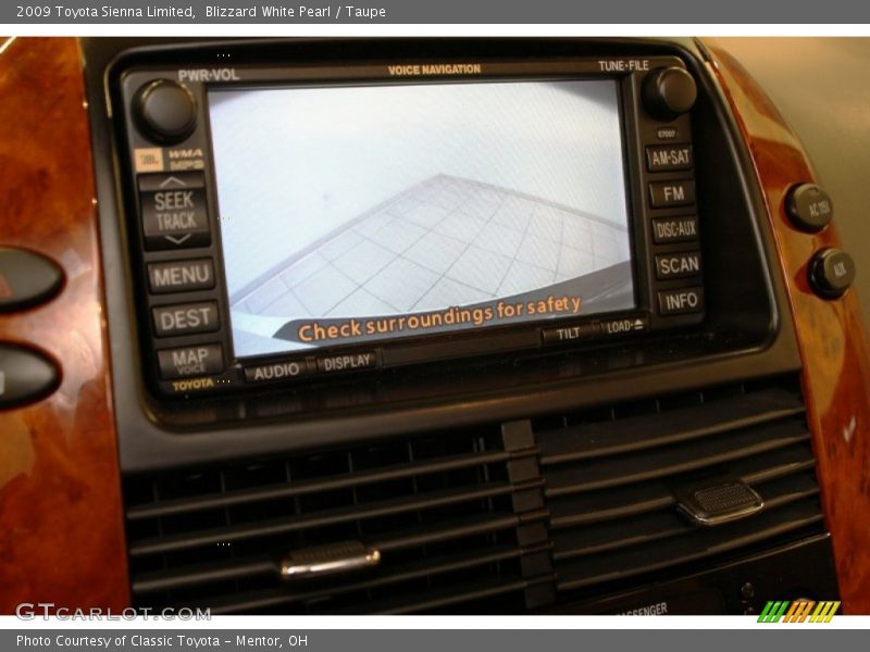 Blizzard White Pearl / Taupe 2009 Toyota Sienna Limited