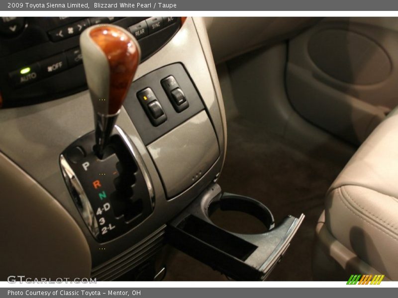 Blizzard White Pearl / Taupe 2009 Toyota Sienna Limited