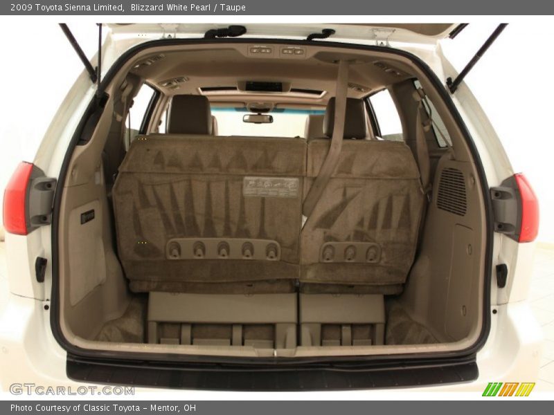 Blizzard White Pearl / Taupe 2009 Toyota Sienna Limited