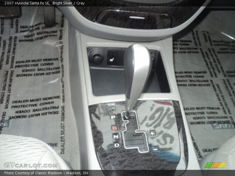 Bright Silver / Gray 2007 Hyundai Santa Fe SE