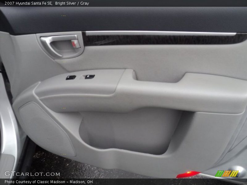 Bright Silver / Gray 2007 Hyundai Santa Fe SE