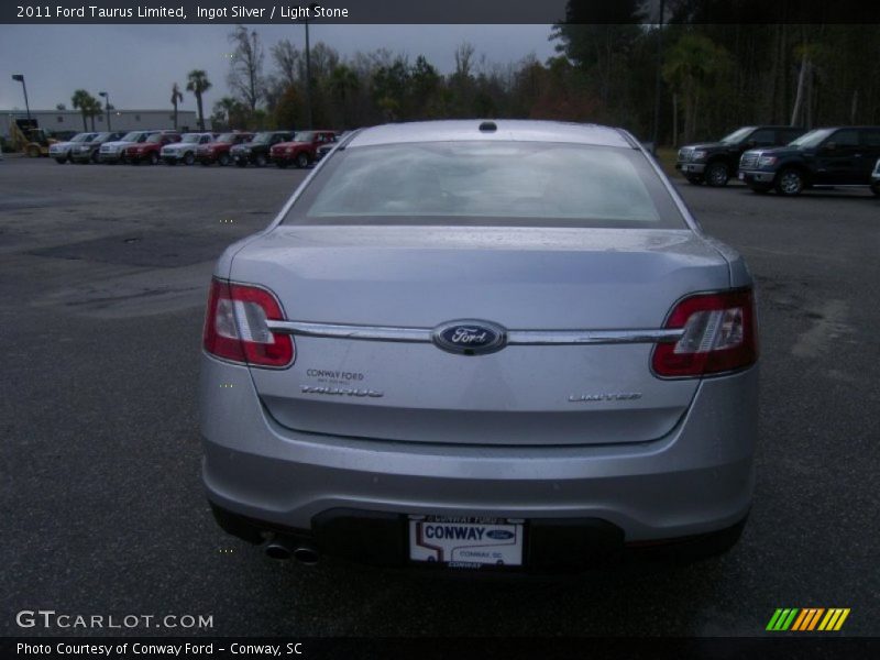 Ingot Silver / Light Stone 2011 Ford Taurus Limited