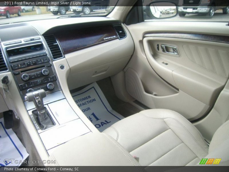 Ingot Silver / Light Stone 2011 Ford Taurus Limited