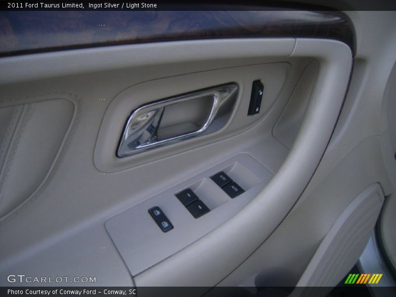 Ingot Silver / Light Stone 2011 Ford Taurus Limited