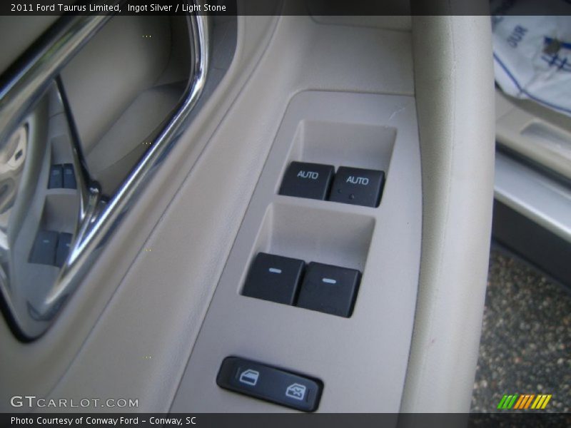 Ingot Silver / Light Stone 2011 Ford Taurus Limited