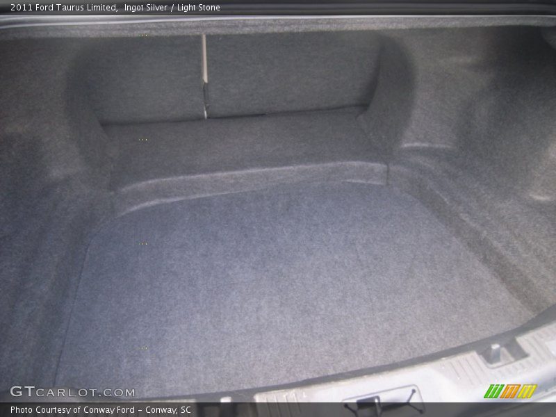 Ingot Silver / Light Stone 2011 Ford Taurus Limited
