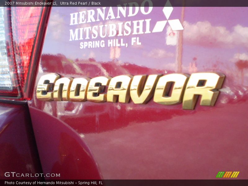 Ultra Red Pearl / Black 2007 Mitsubishi Endeavor LS