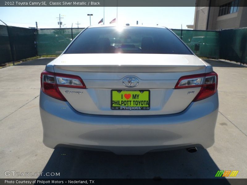 Classic Silver Metallic / Black 2012 Toyota Camry SE