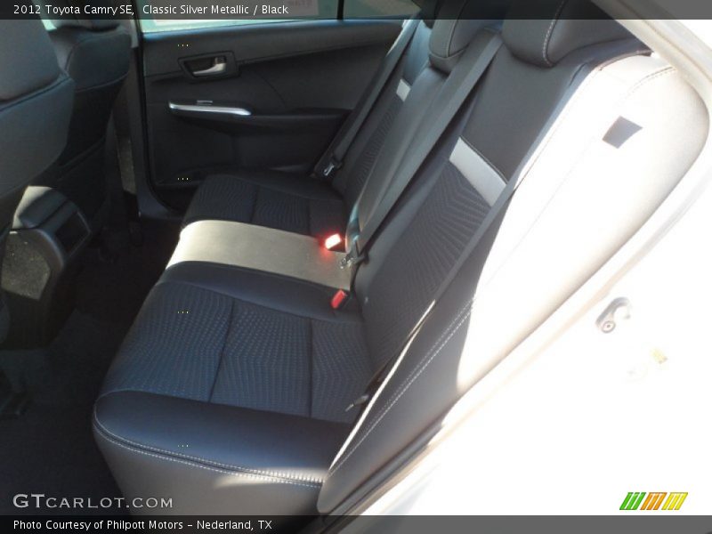 Classic Silver Metallic / Black 2012 Toyota Camry SE