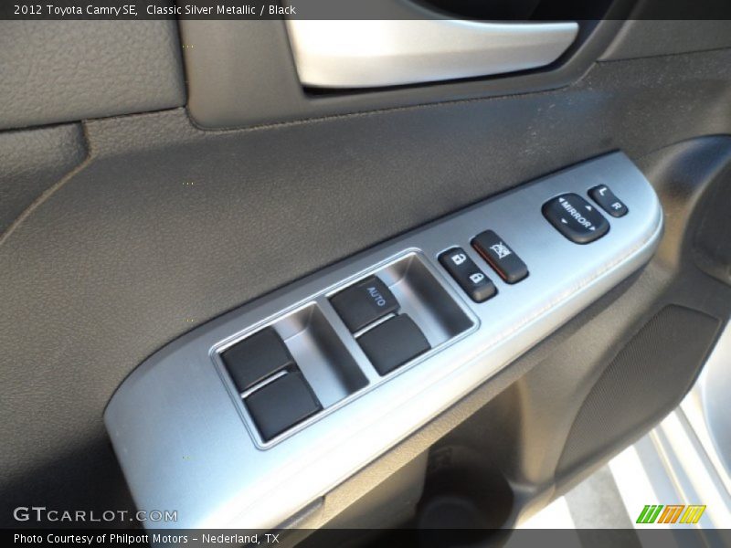 Classic Silver Metallic / Black 2012 Toyota Camry SE