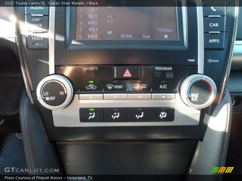 Classic Silver Metallic / Black 2012 Toyota Camry SE