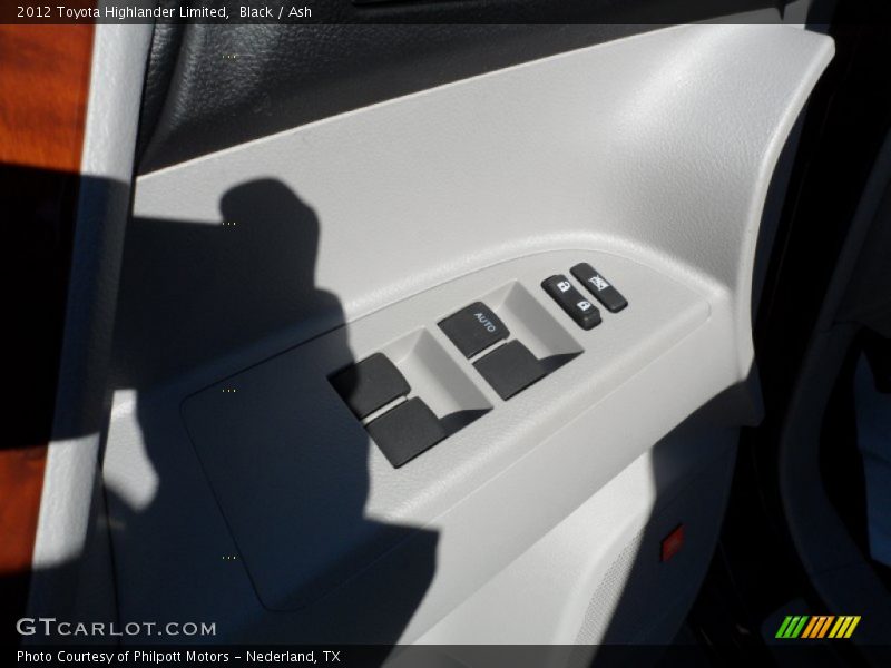 Black / Ash 2012 Toyota Highlander Limited