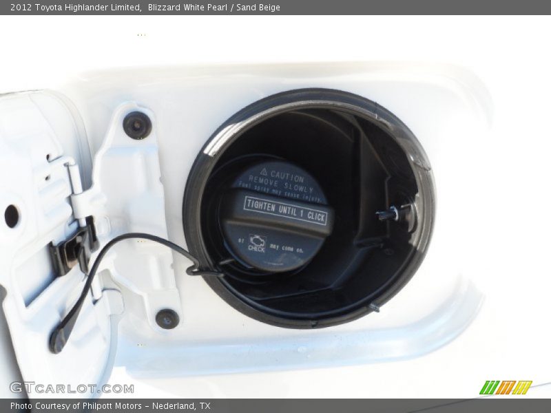Blizzard White Pearl / Sand Beige 2012 Toyota Highlander Limited