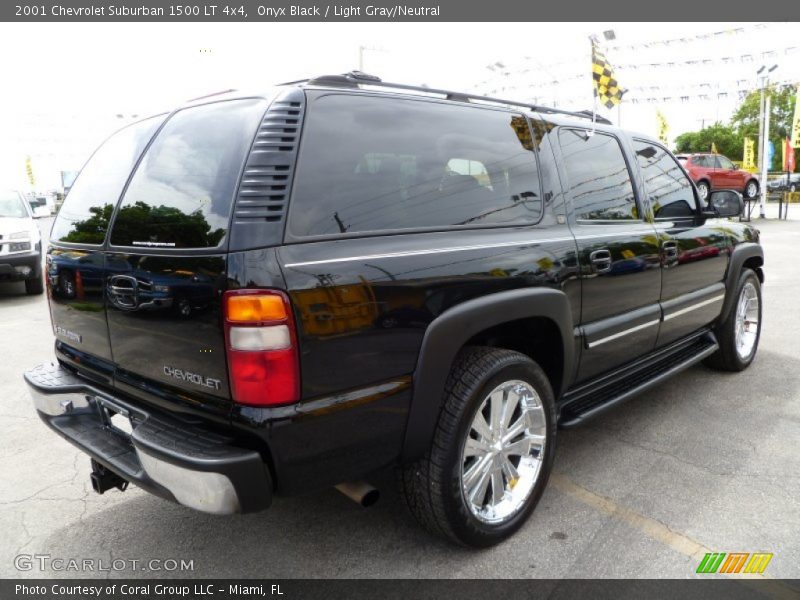 Onyx Black / Light Gray/Neutral 2001 Chevrolet Suburban 1500 LT 4x4