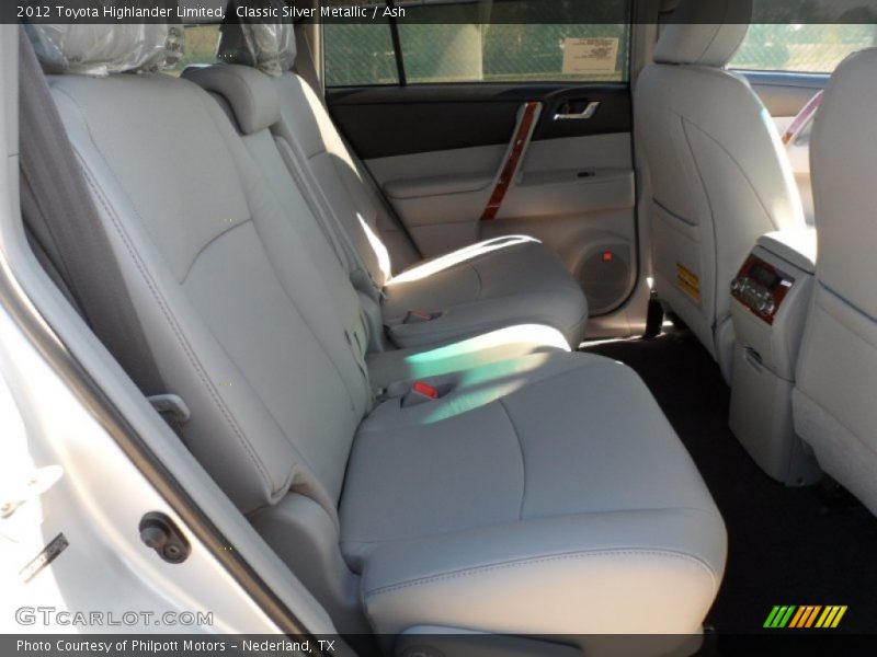 Classic Silver Metallic / Ash 2012 Toyota Highlander Limited