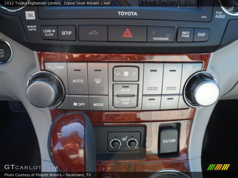 Classic Silver Metallic / Ash 2012 Toyota Highlander Limited