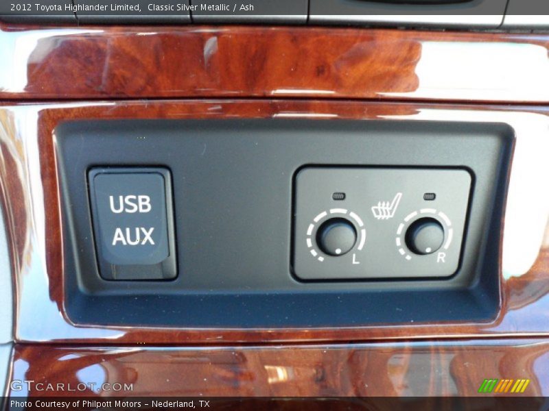 Classic Silver Metallic / Ash 2012 Toyota Highlander Limited