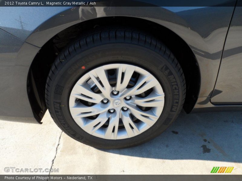 Magnetic Gray Metallic / Ash 2012 Toyota Camry L