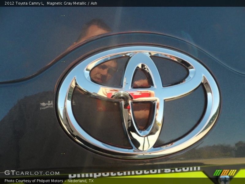 Magnetic Gray Metallic / Ash 2012 Toyota Camry L
