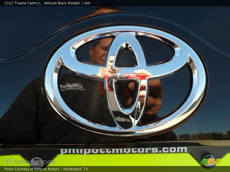 Attitude Black Metallic / Ash 2012 Toyota Camry L