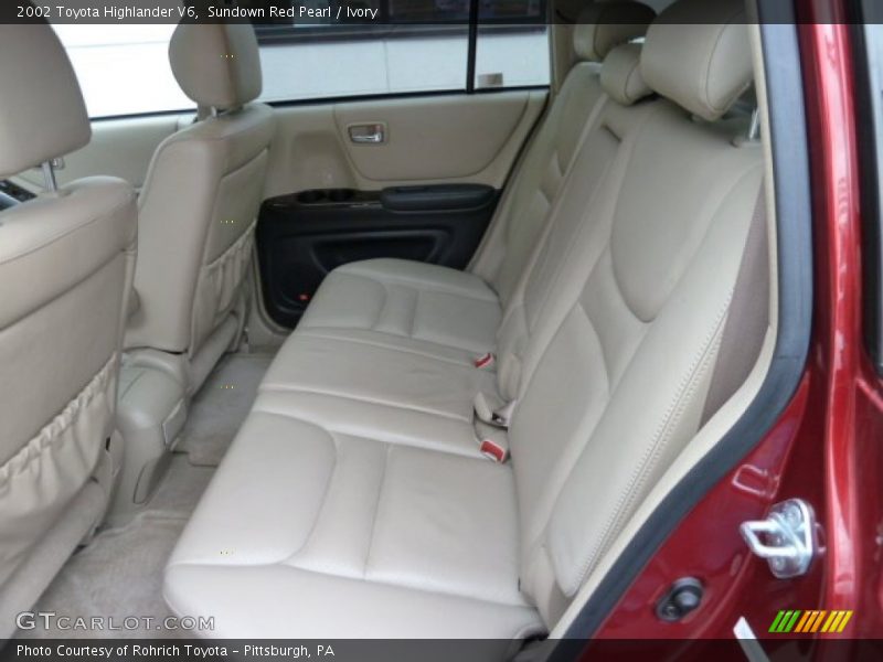 Sundown Red Pearl / Ivory 2002 Toyota Highlander V6