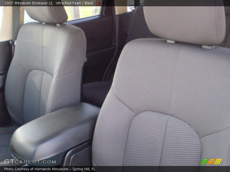 Ultra Red Pearl / Black 2007 Mitsubishi Endeavor LS