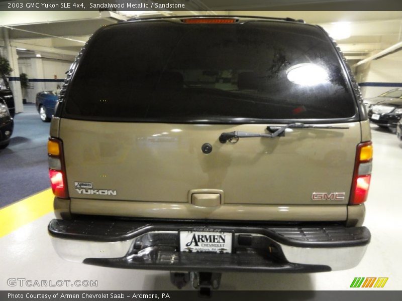 Sandalwood Metallic / Sandstone 2003 GMC Yukon SLE 4x4