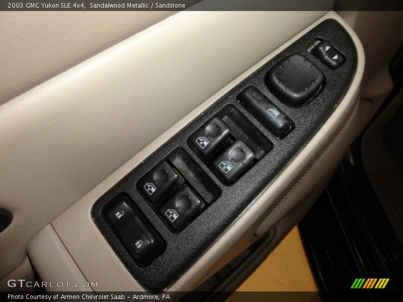 Sandalwood Metallic / Sandstone 2003 GMC Yukon SLE 4x4