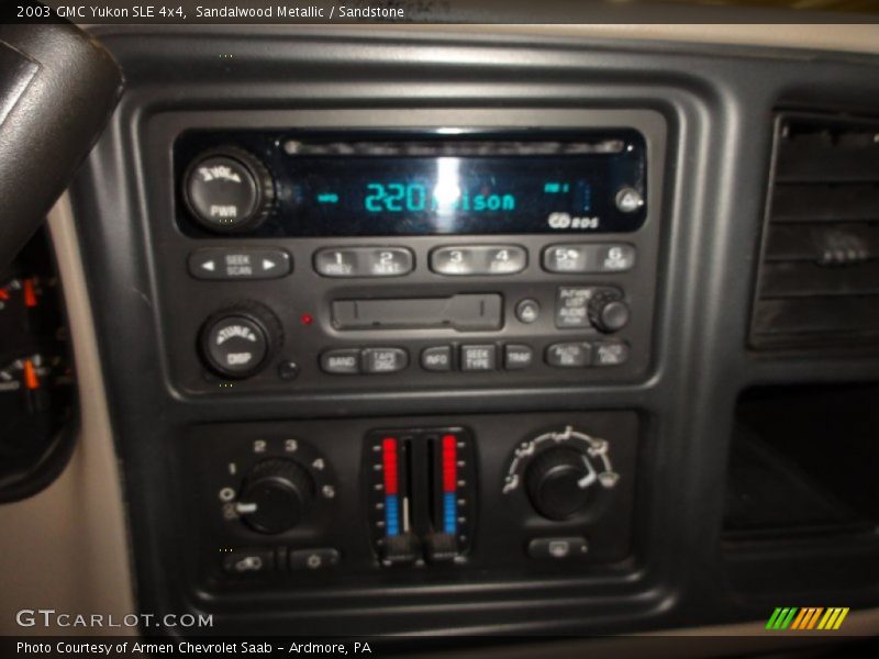 Sandalwood Metallic / Sandstone 2003 GMC Yukon SLE 4x4