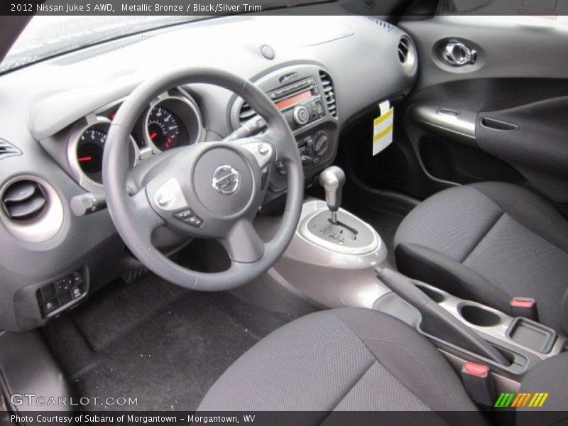  2012 Juke S AWD Black/Silver Trim Interior